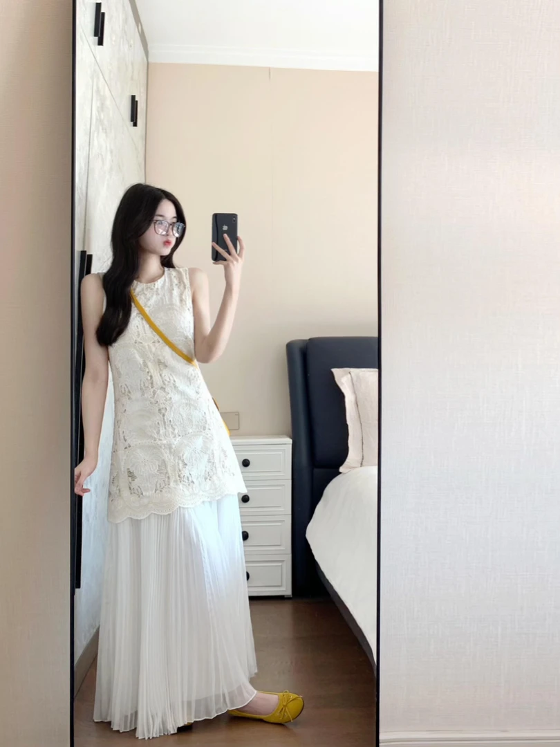 2025夏季气质白色假两件拼接连衣裙法式小香风镂空显瘦背心长裙子