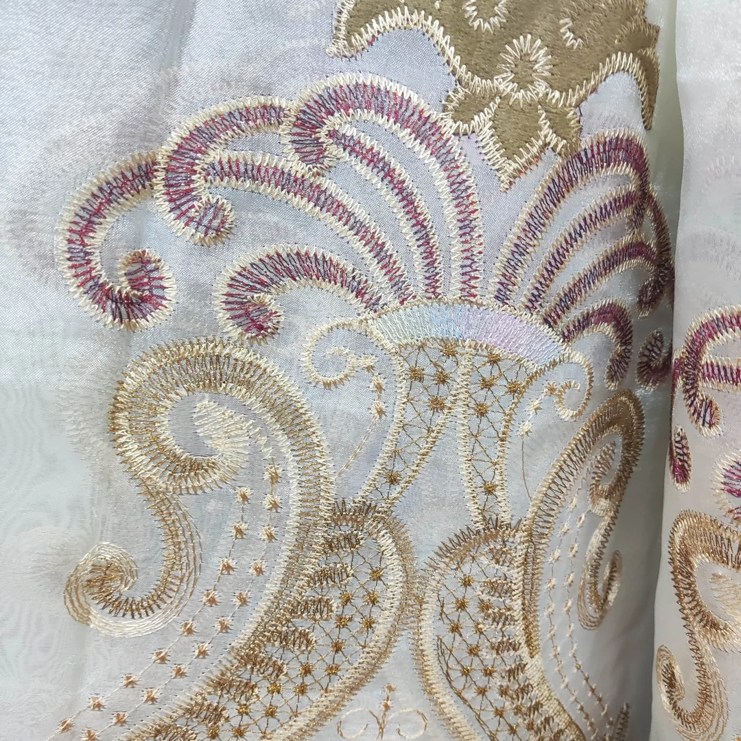 3380米白色欧花纱帘宽8.65米高2.67米