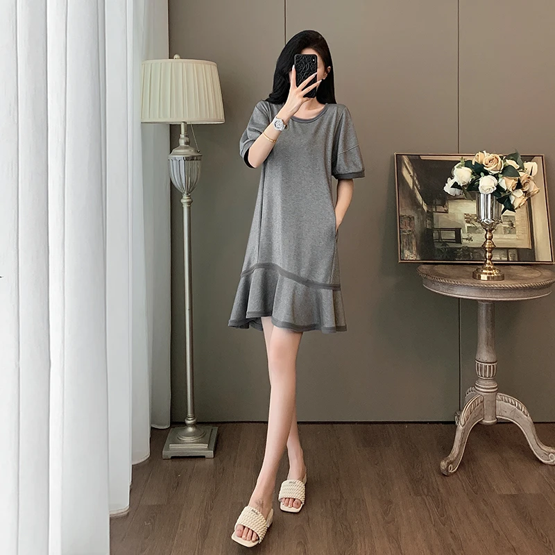 高端品牌气质短袖连衣裙女2025夏季时尚新款设计感法式显瘦中长裙