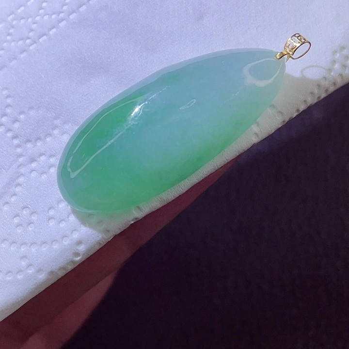 颈饰18K金镶嵌翡翠翡翠