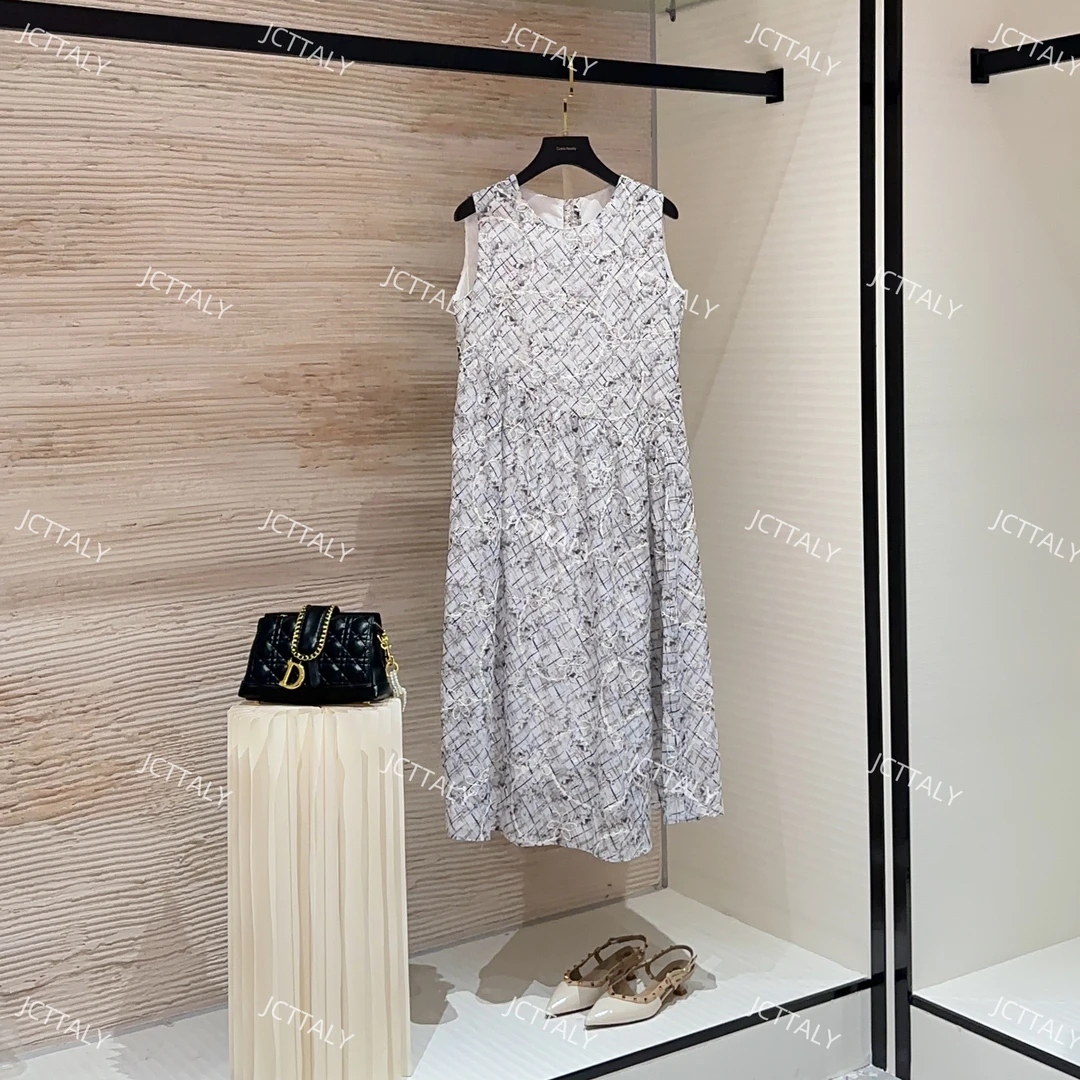 【锟】度假风夏季新款短袖显瘦国风系减龄碎花连衣裙宽松W-A242