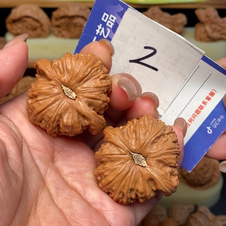 吊坠文玩核桃40白狮子