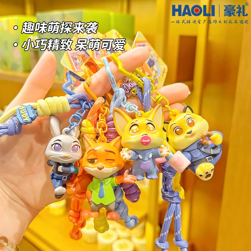 正版疯狂动物城汽车钥匙扣兔子警官朱迪狐尼克公仔创意包包小挂件