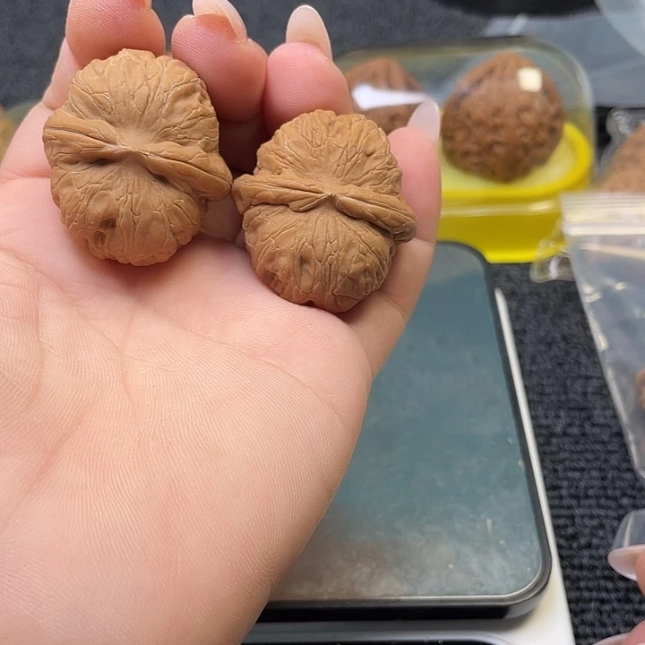 文玩核桃吊坠37元宝