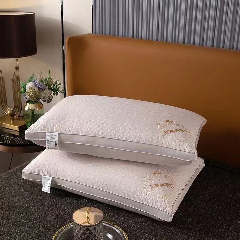 【专属】2025年新款-高端艾草立体双边刺绣美眠枕