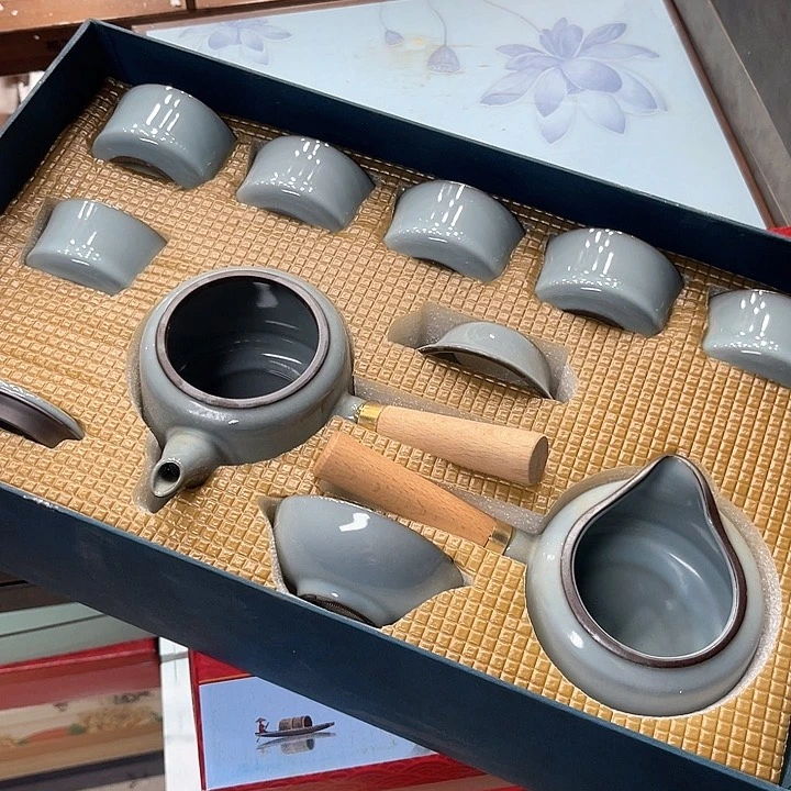 孤品茶具套装等。