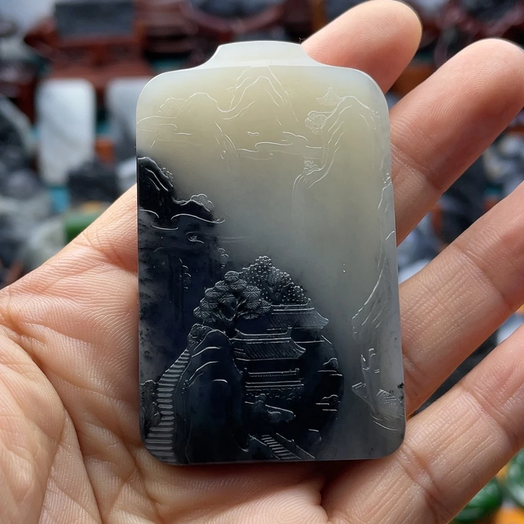 一***岚和田玉未镶嵌颈饰