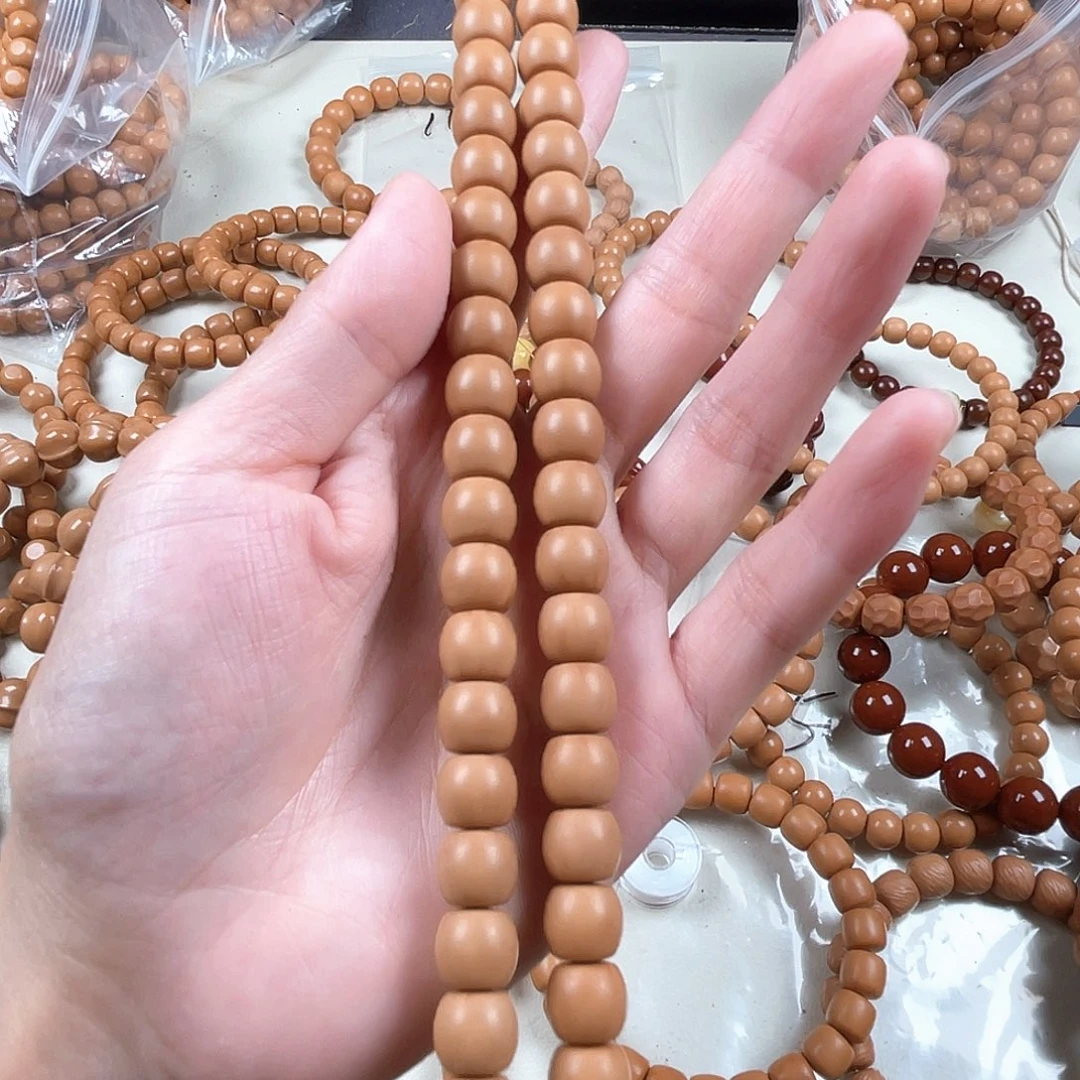 猴头核桃吊坠切王冒油➕配饰