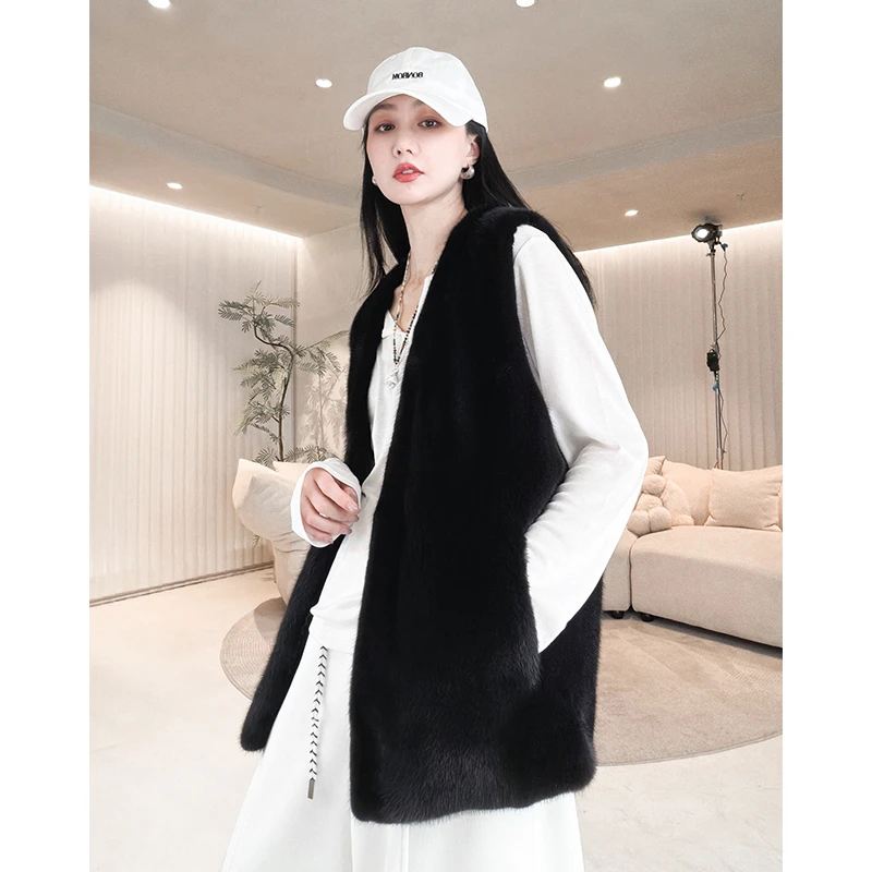 冷玩[黎明]歌古丝进口皇冠级水貂 整貂马甲外套 两色V领08DZY8301