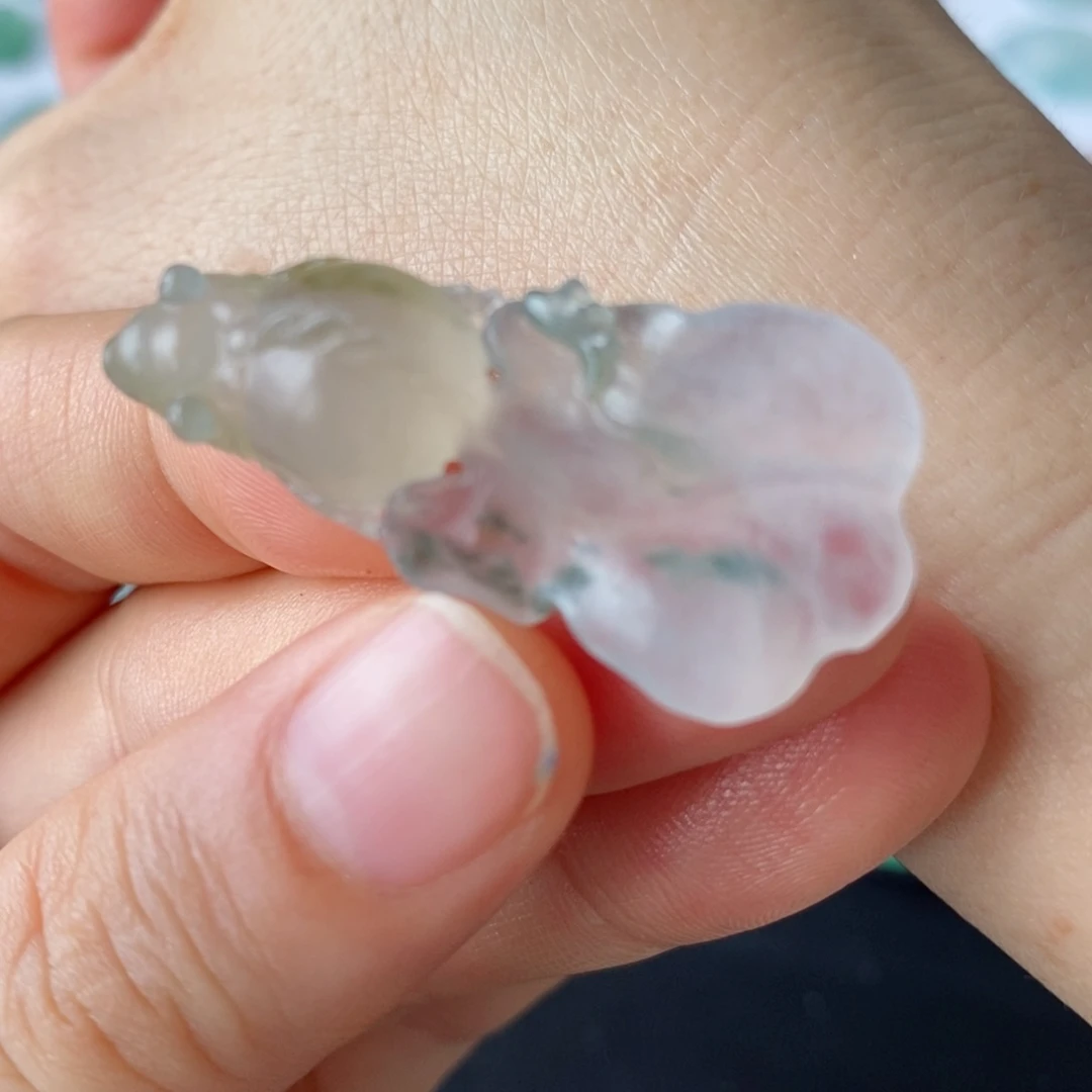 定制翡翠未镶嵌鱼