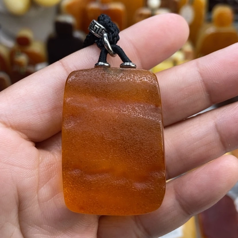 【闪购商品】琥珀颈饰未镶嵌