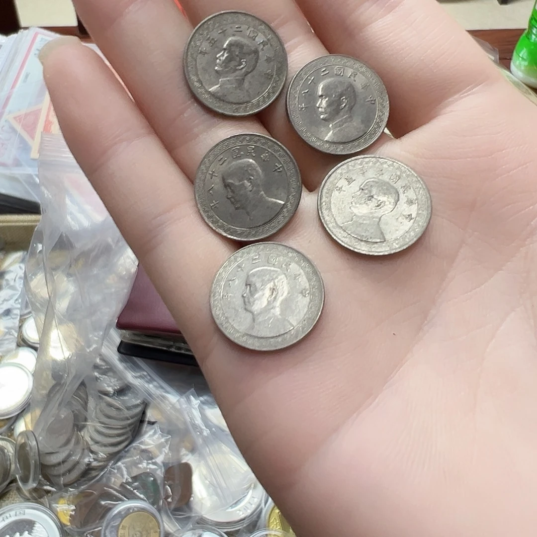 拍品。