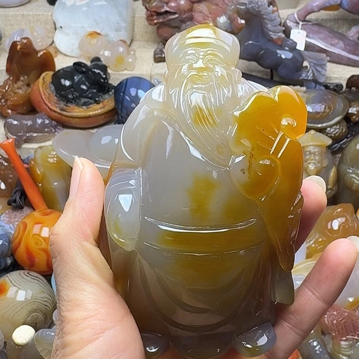 好***年玛瑙/玉髓未镶嵌饰品