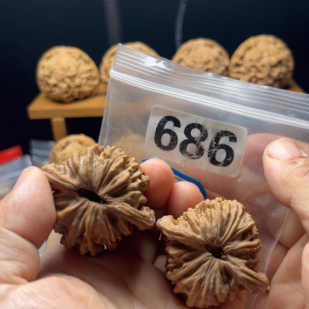 吊坠文玩核桃三角楼44