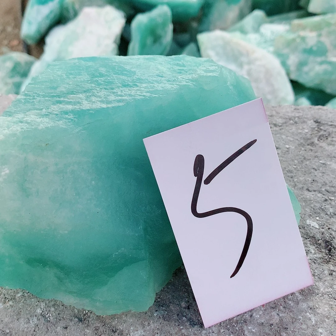 大***牛蛇纹石玉未镶嵌原石