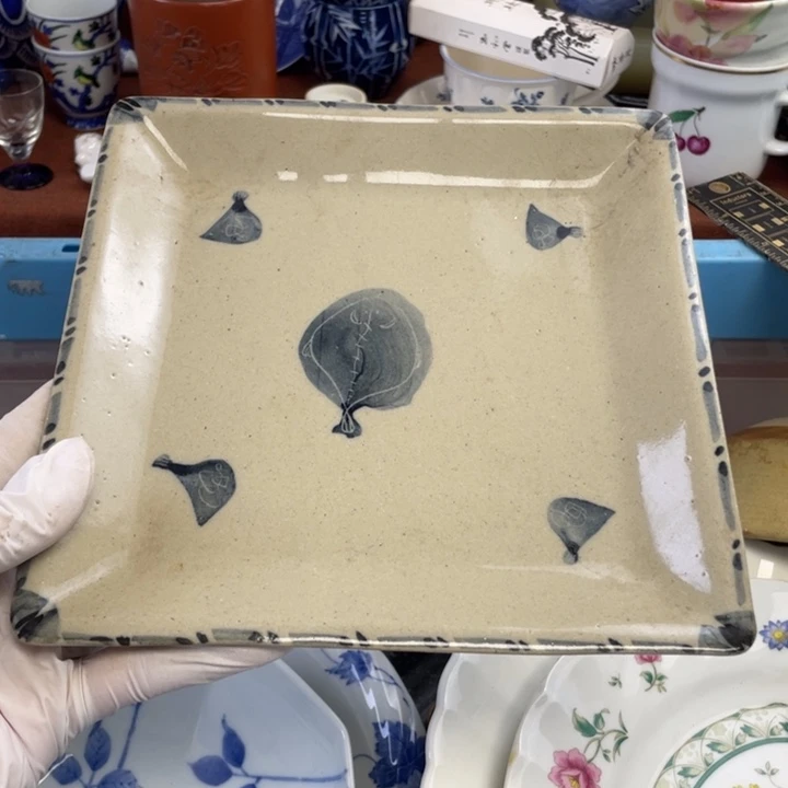 他家瓷器真美…开播了