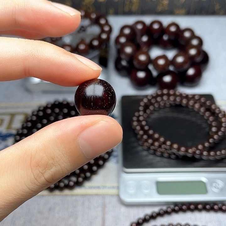 檀香紫檀（小叶紫檀）1.5 一颗