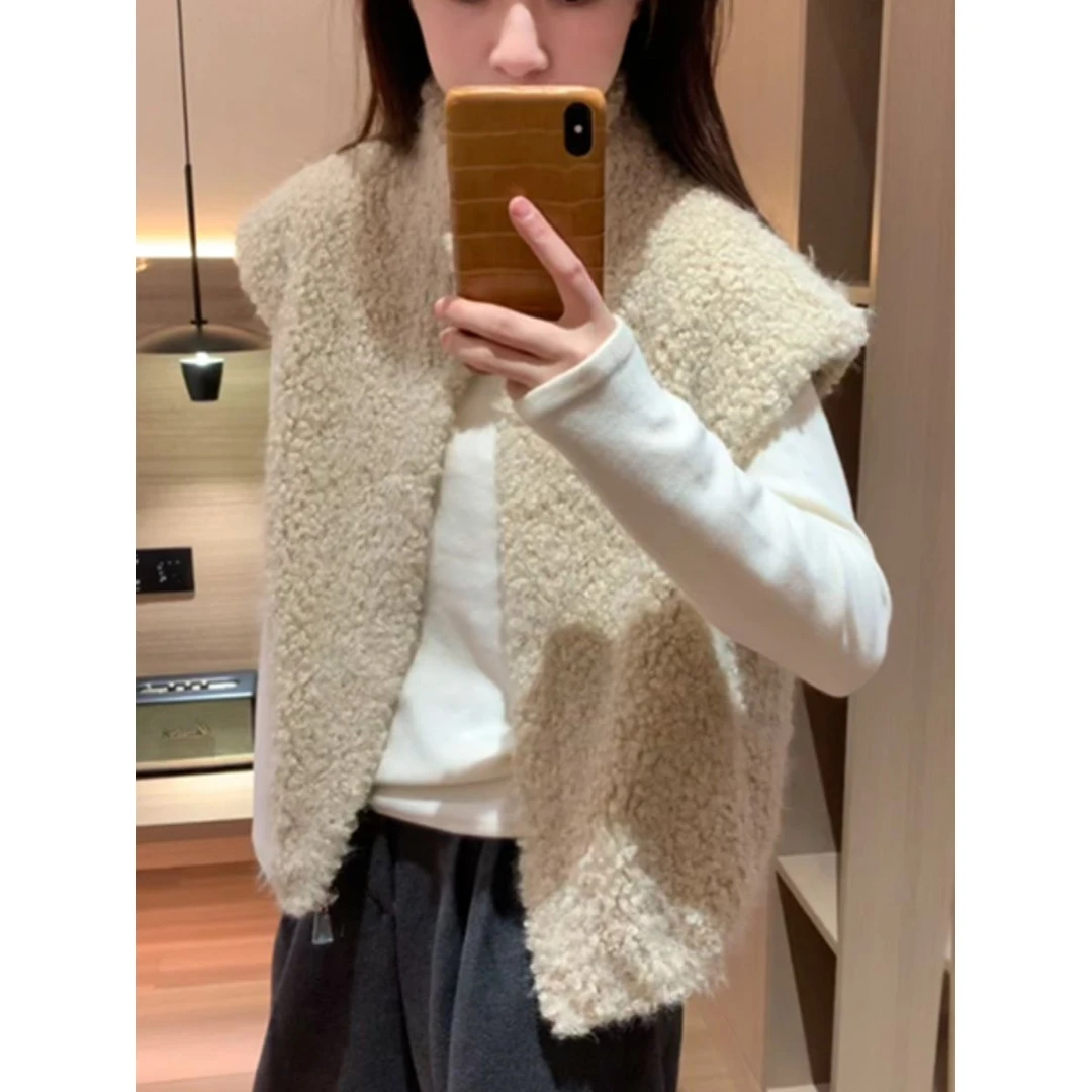 巨舒服这件！百搭马甲女秋冬新款温柔小个子叠穿外搭坎肩背心上衣