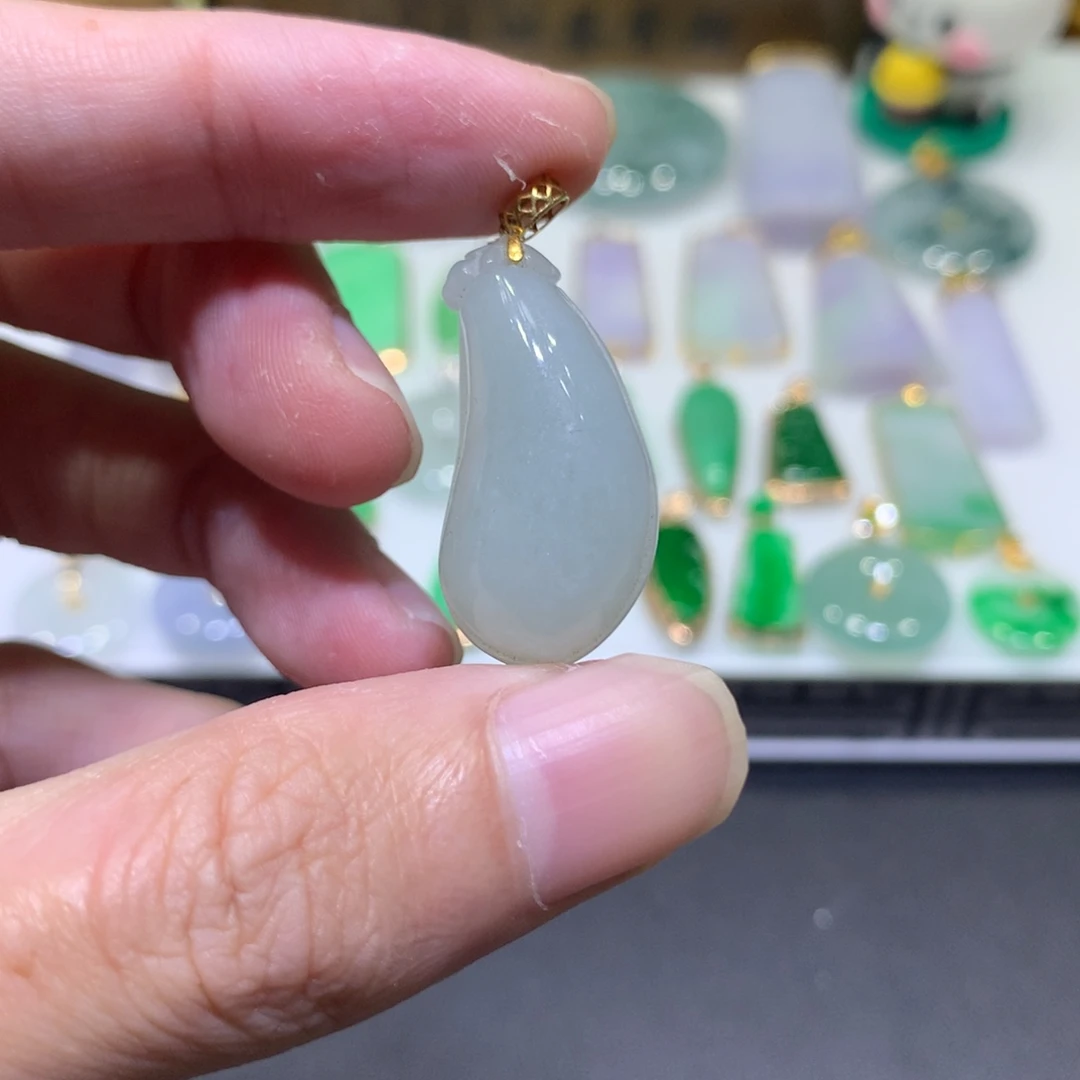 翡翠18K金镶嵌吊坠(不含链)