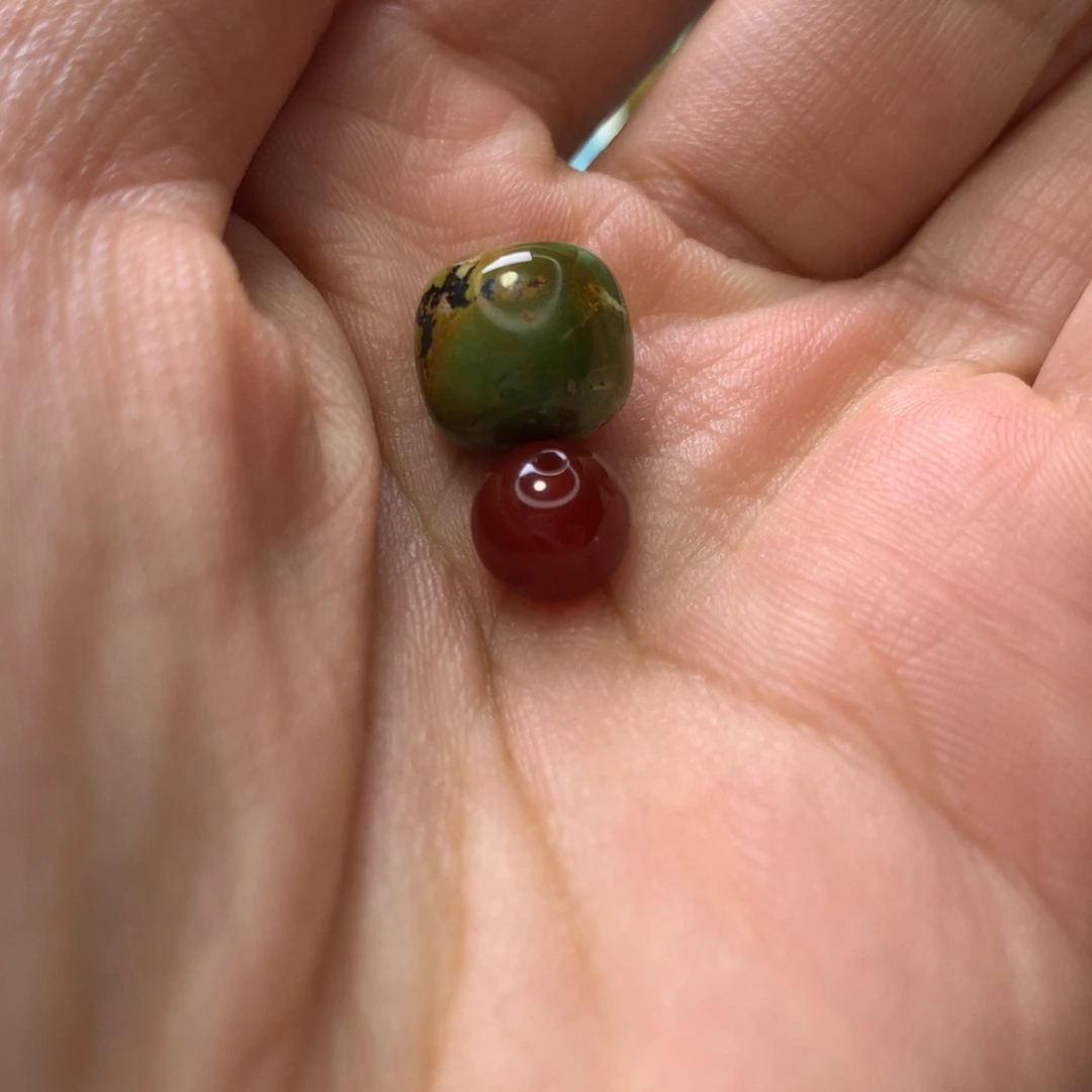 南红玛瑙未镶嵌珠宝奇石