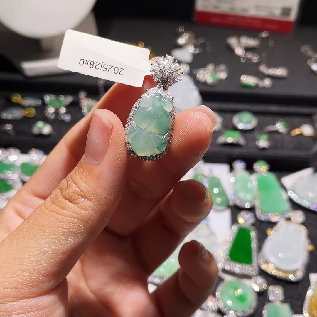 翡翠银S925镶嵌颈饰