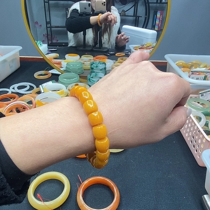 石英质玉（黄龙玉）未镶嵌手镯