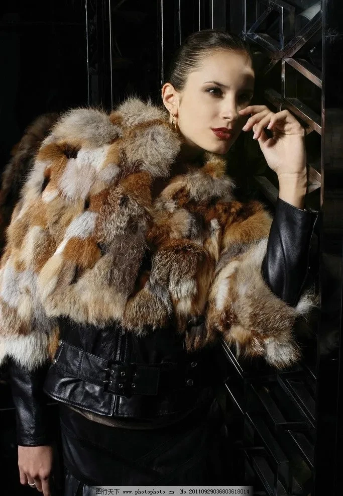 女装直播介绍为准主播点名字付款下播后发截图