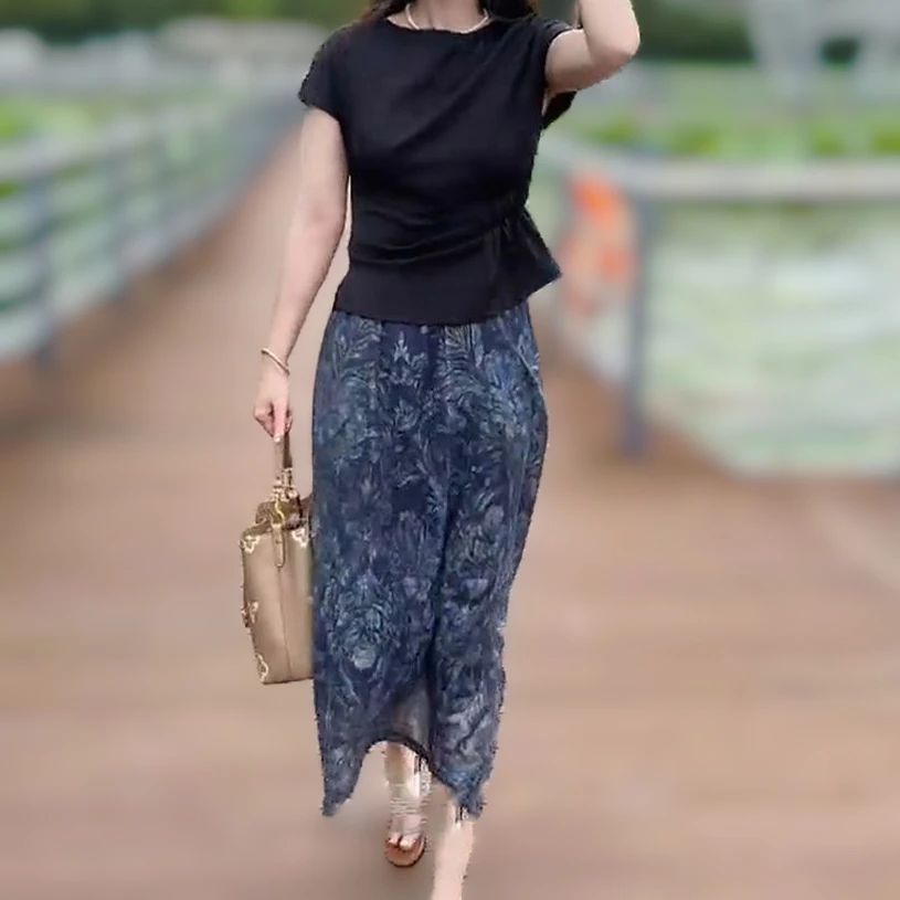 时尚套装裙女夏季新款洋气质短袖上衣碎花半身裙