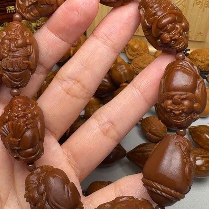 橄榄核手串/手链八大财神