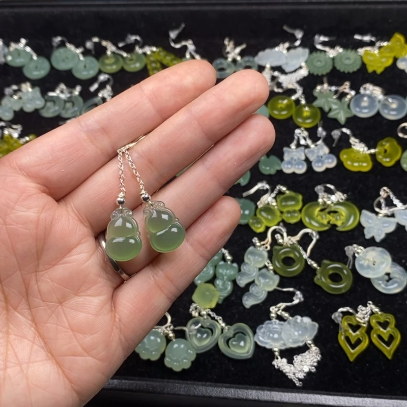 【闪购商品】蛇纹石玉挂件耳饰耳环项链未镶嵌小**?