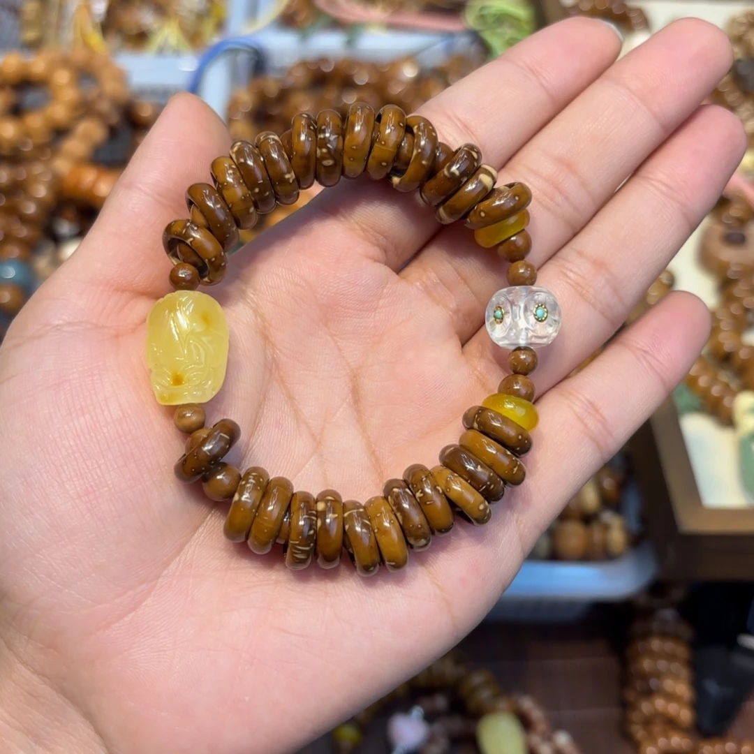 娟***儿吊坠白玉菩提花皮甜甜圈