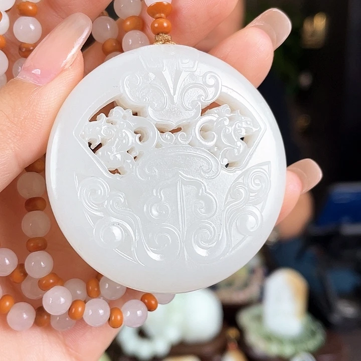 和田玉未镶嵌颈饰定制发货