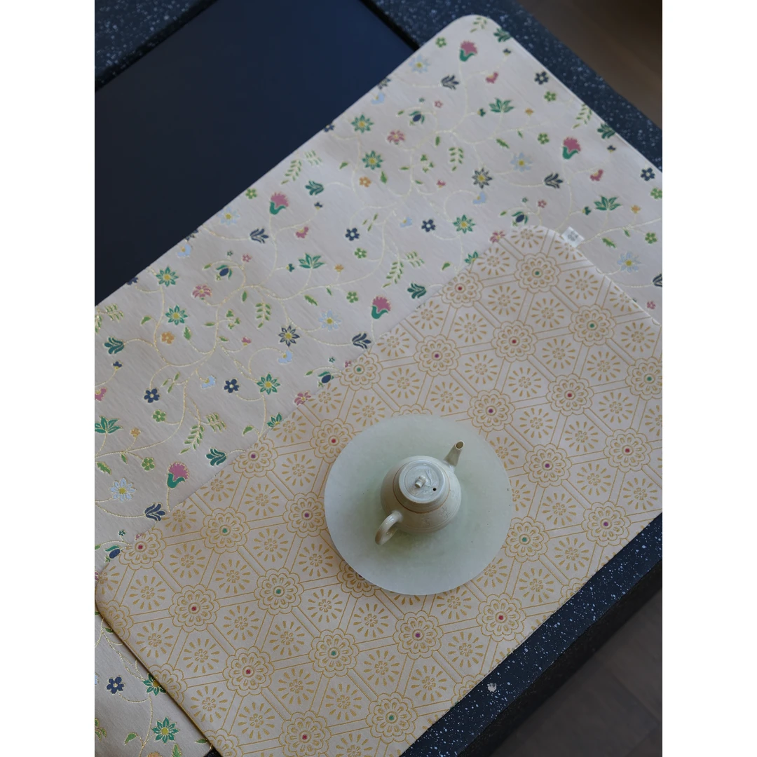 知舍·缠枝闲花纹 古宣白干泡席 茶道零配