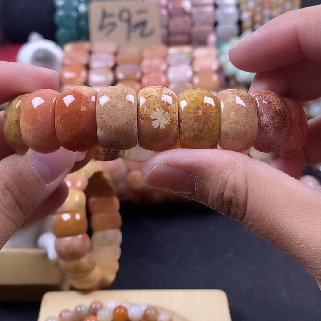 硅化珊瑚（珊瑚玉）未镶嵌手牌23号