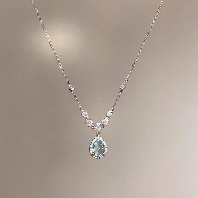 人鱼之泪蓝水滴吊坠项链2025轻奢高级感气质小清新百搭配饰锁骨链