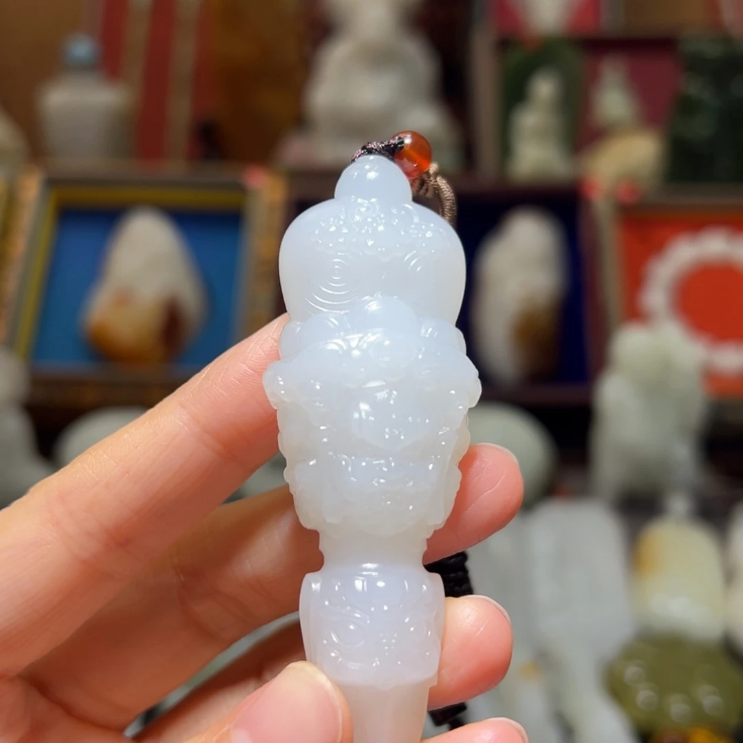 鸽***痴和田玉未镶嵌挂件