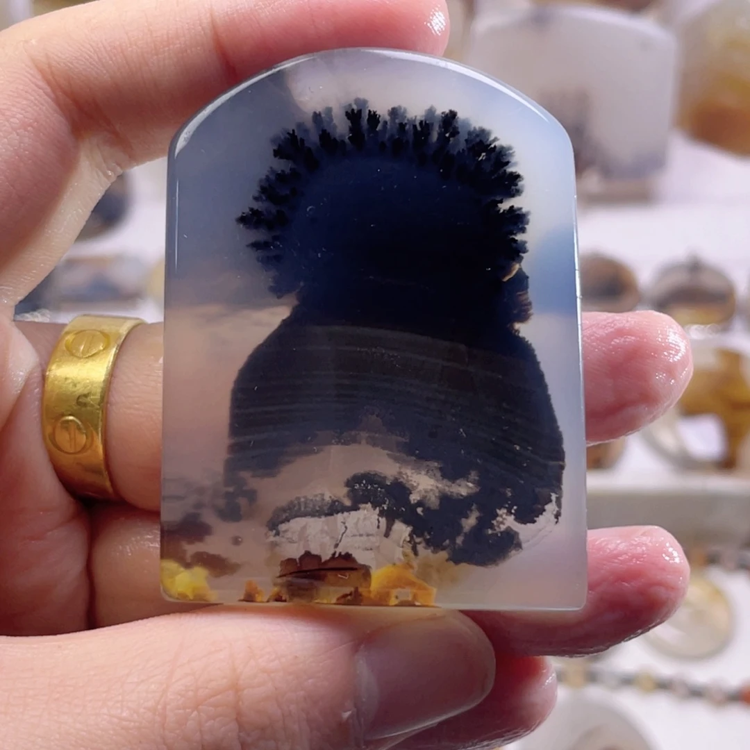 玛瑙/玉髓未镶嵌珠宝奇石