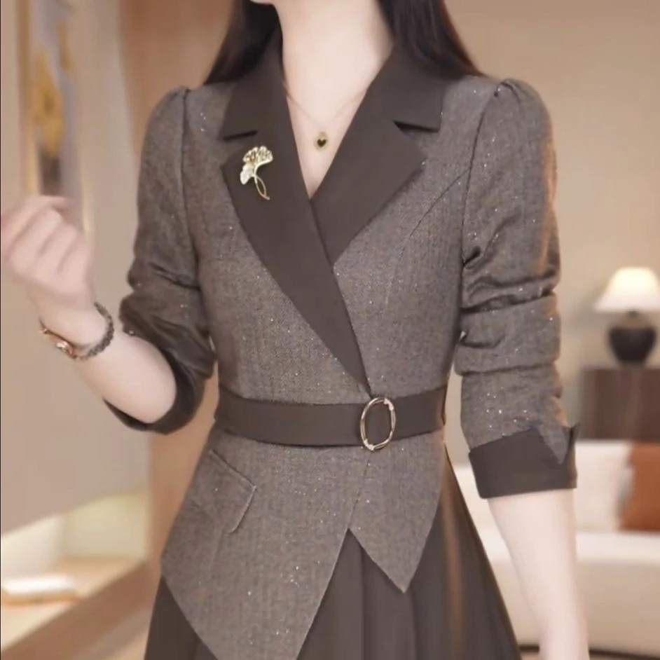 高级精纺假两件拼接优雅礼服裙2025秋季新款时尚年轻显瘦连衣裙