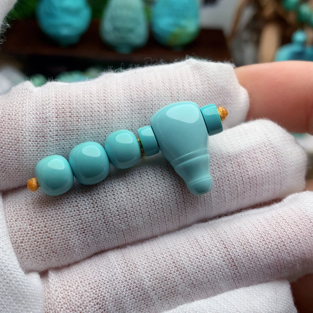 绿松石未镶嵌珠宝奇石