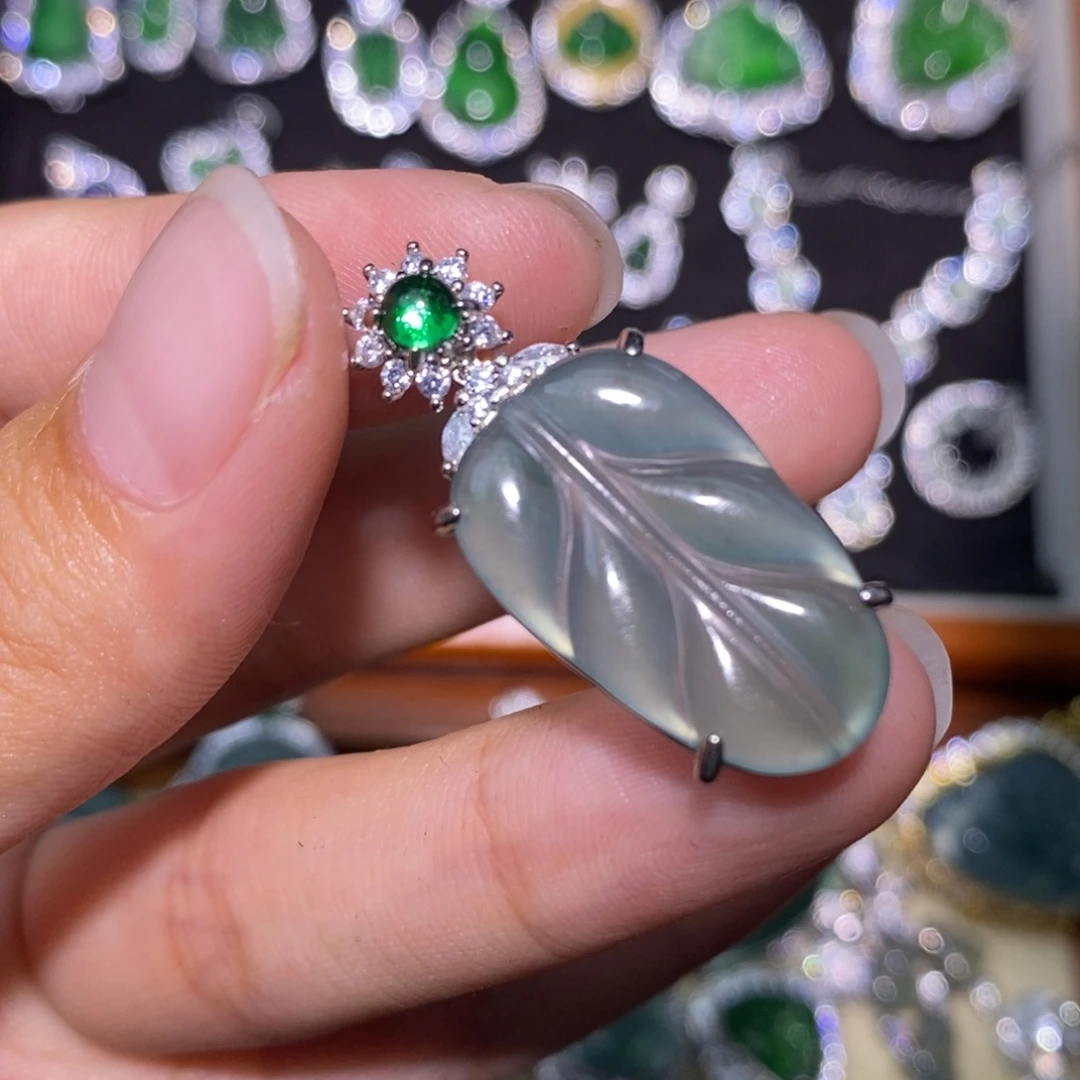 翡翠未镶嵌颈饰天然