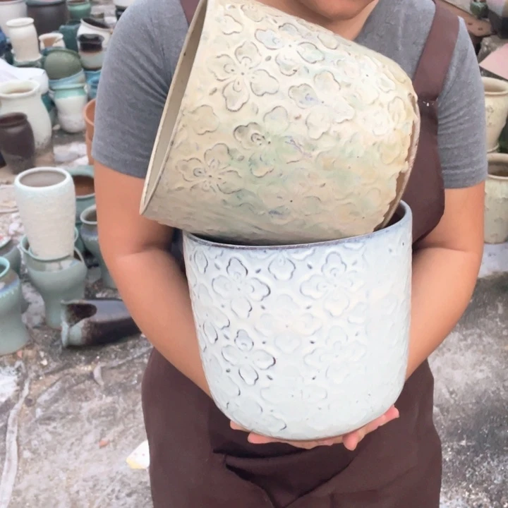 花盆紫砂口20高20瑕疵瑕疵