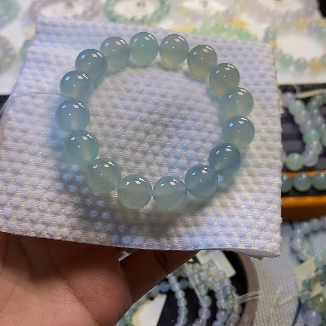 未镶嵌定制翡翠翡翠.