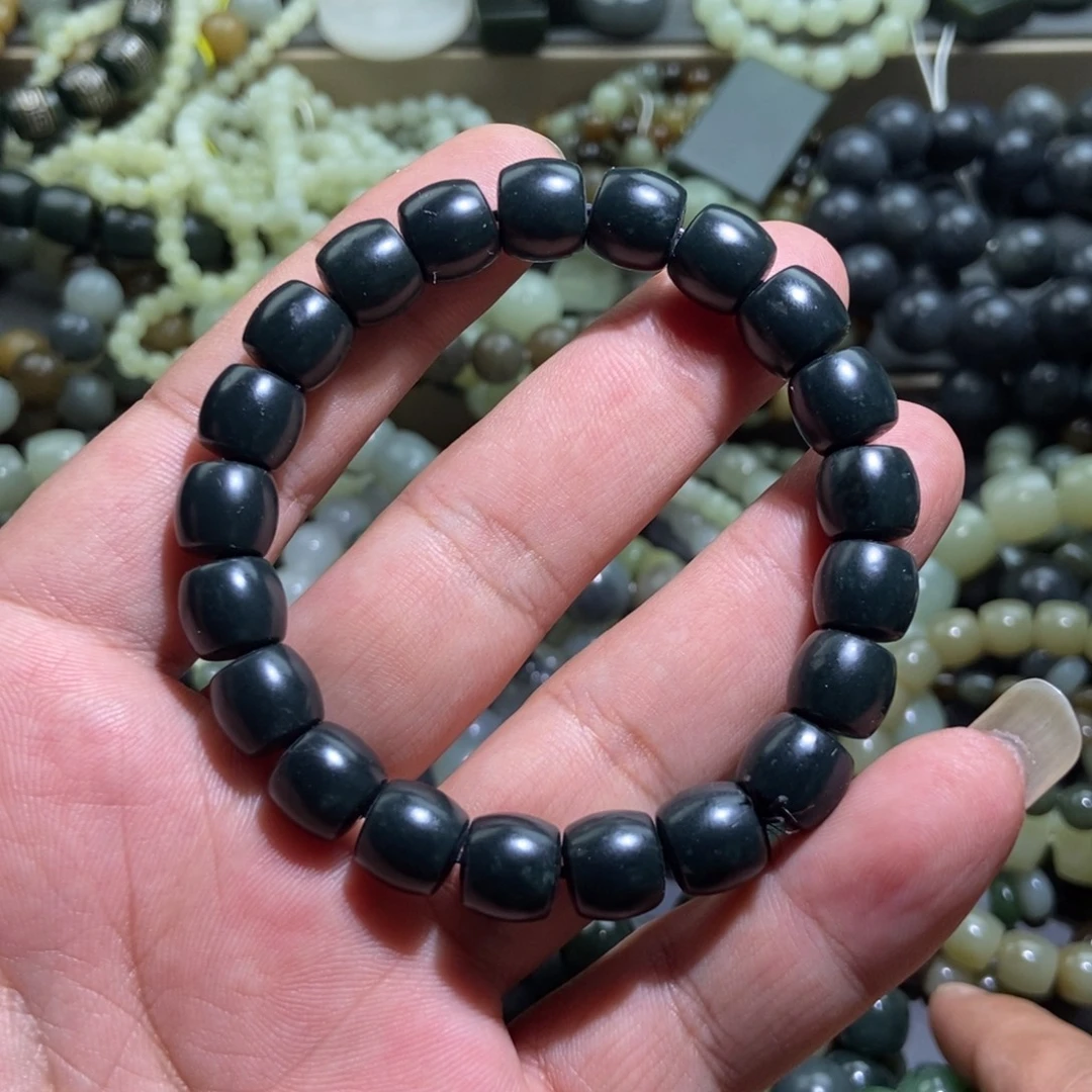 项链未镶嵌和田玉（糖玉）