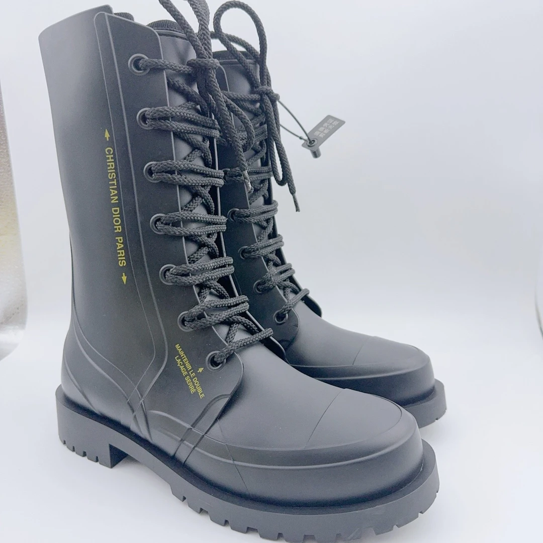 95新 DIOR/迪奥 38码/黑色经典字母大标马丁靴/YM00777