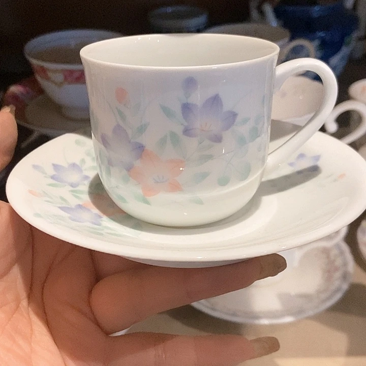 瓷片哈哈哈啊哈哈啊，