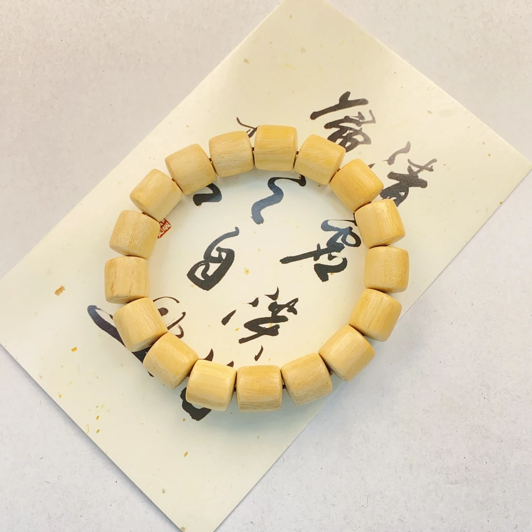 阳光专属福利 12MM香樟木桶珠手串 Q-0067