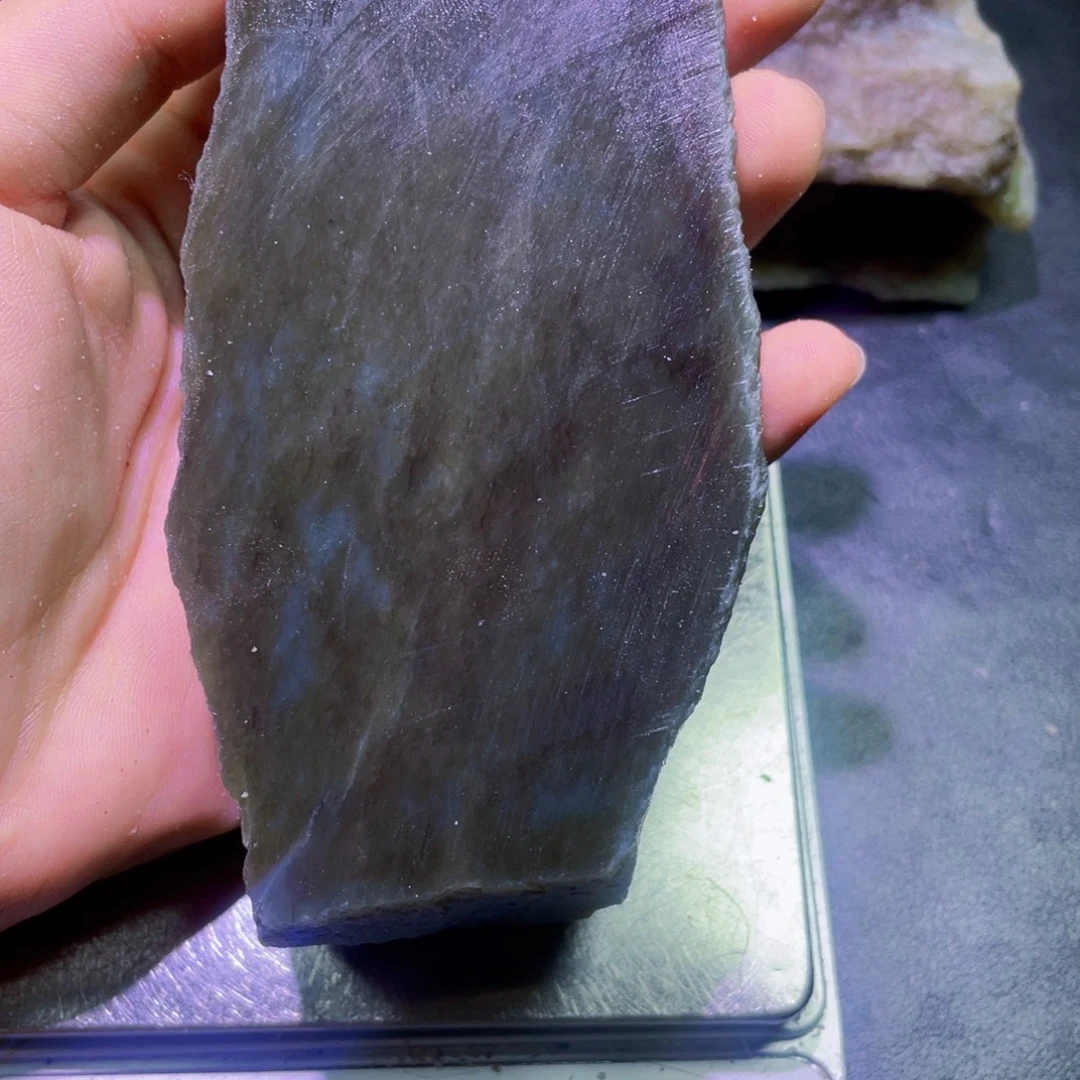 和田玉未镶嵌珠宝半成品