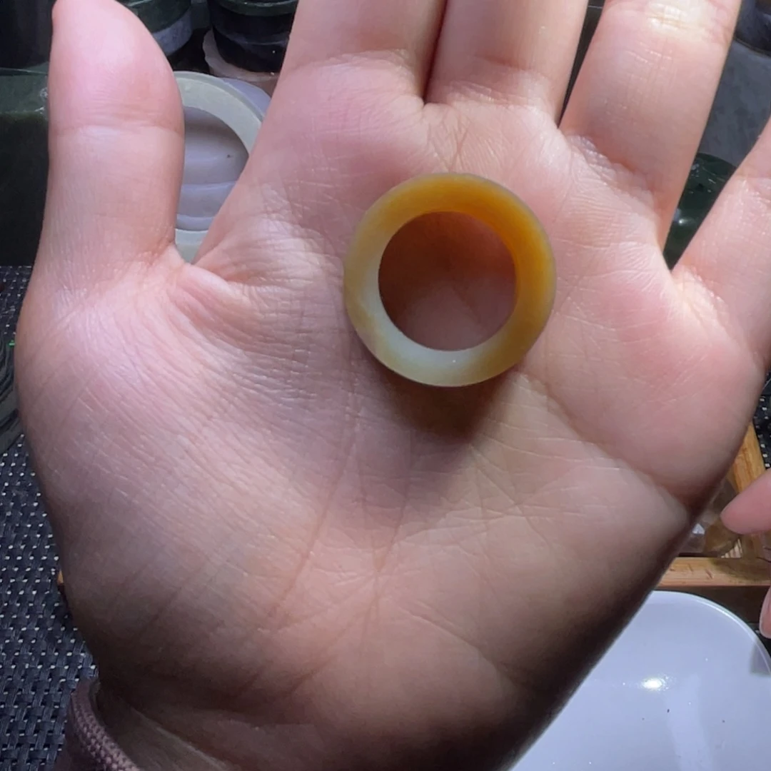 未镶嵌和田玉珠宝半成品