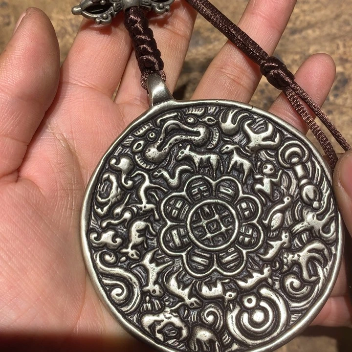 琉璃颈饰?****?喜欢的朋友