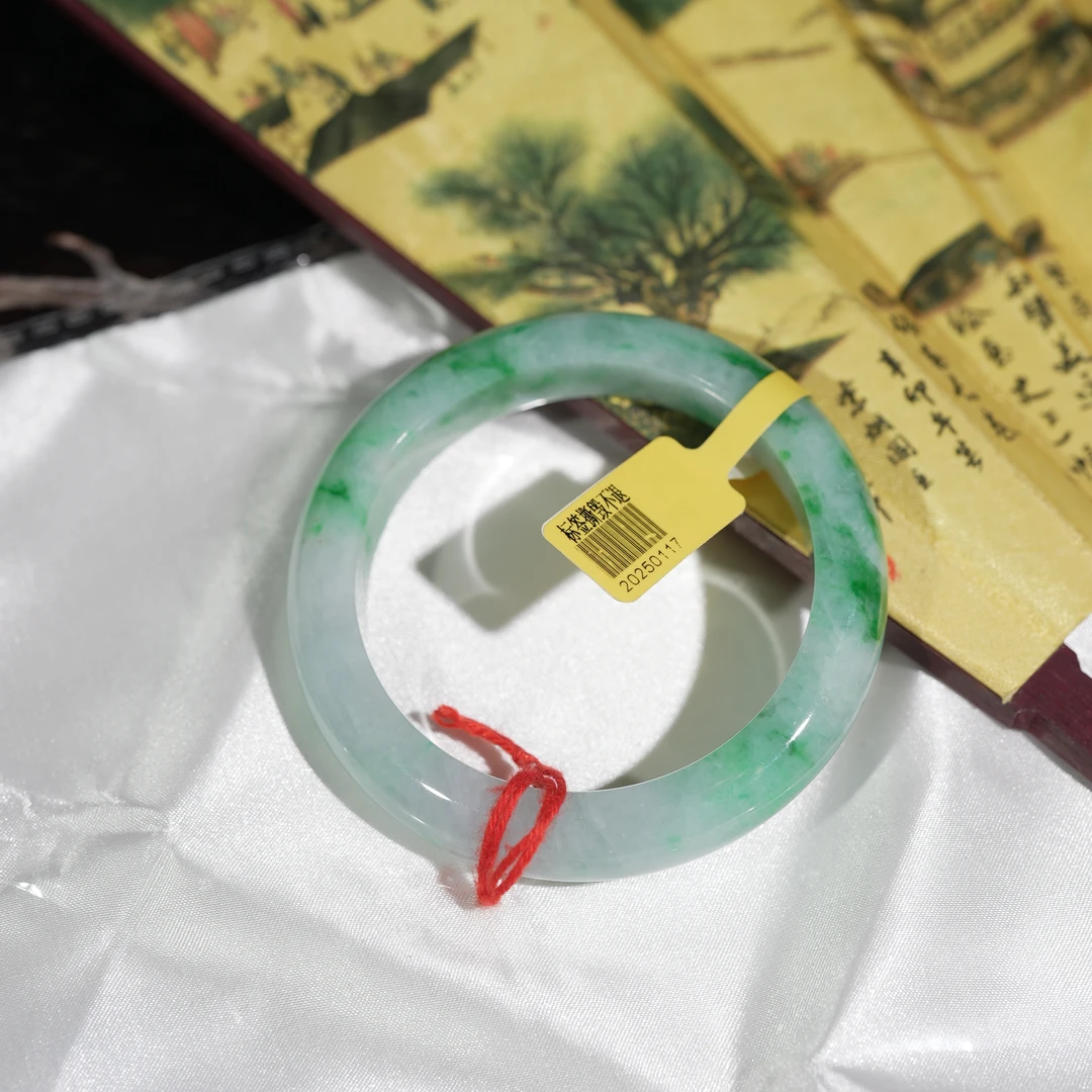 1.17香港王老板-翡翠手镯2c572